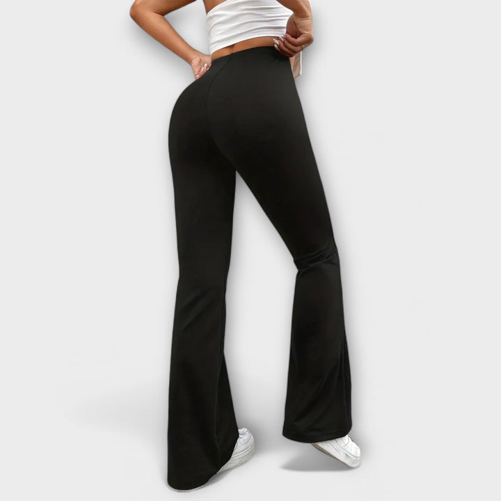 June | Relaxed Pants with Flared Leg